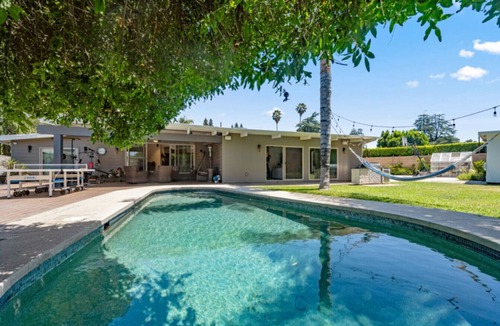 Woodland Hills House | ৎ୭ The Royer Retreat ৎ୭ W/Pool, Hot tub&