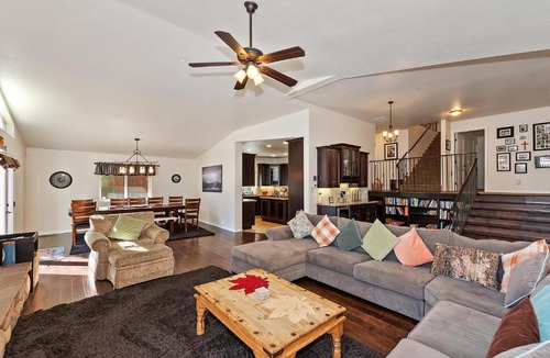 Whispering Forest House | 040 - Bear Lake Retreat