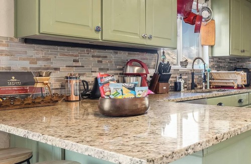 Layton Villa | 1, 30 Off Rental Car, Pool & Jacuzzi, 0 Fees, Crib