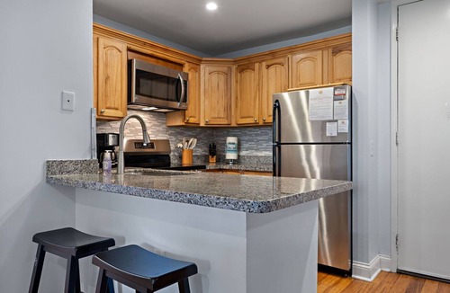 Townsite Condo | 1 bdrm ocean/garden view condo, C109 - North Coast Village