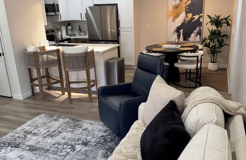 Las Vegas Condo | 1 bed 1 bath Condo 30+ Stays Ideal for traveling Professionals