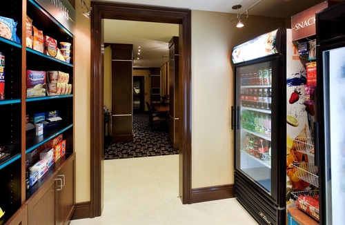 Reno/Tahoe Airport Condo | 1-Bedroom King Suite | Free Breakfast & Pool Reno