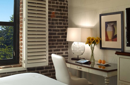 Fisherman's Wharf Hotel | 1-Bedroom Suite at a 4.5⭐️ Hotel