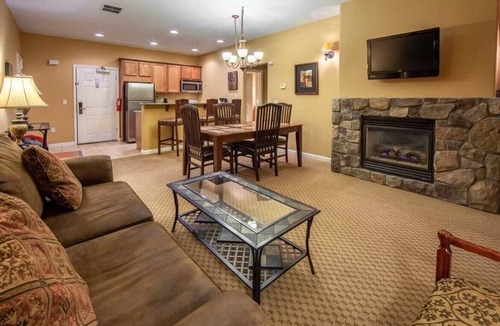 Minden Resort | 1 Bedroom Villa, Heated Outdoor Pool and Hotsprings - Gorgeous mountain views