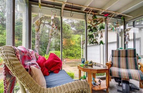 Florence House | 1 Mi to Beach! Lush Florence Retreat w/Sunroom