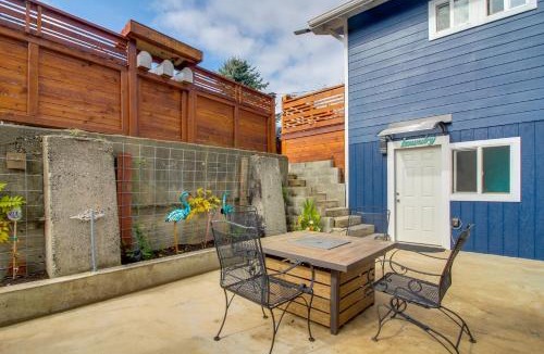 Coos Bay Apartment | 1 Mi to Dtwn Coos Bay: Sleek Apt w/Deck & Views!
