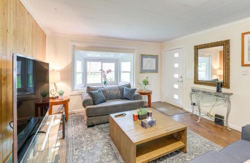 Toledo House | 10 Mi to South Beach & Newport: Home w/Deck!