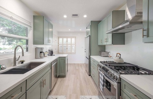 Sunset Cliffs House | 10 Min to Mission Beach, Downtown & Sunset Cliffs!
