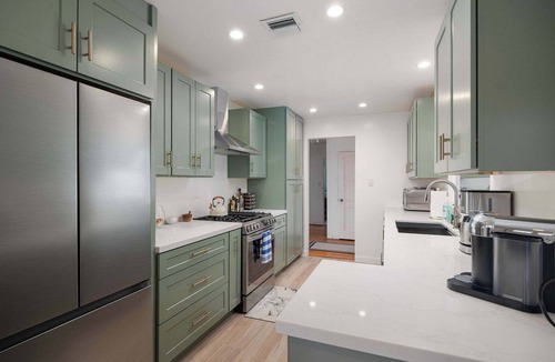Sunset Cliffs House | 10 Min to Mission Beach, Downtown & Sunset Cliffs!