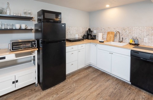 Southern Crossing Apartment | 1000ft 3Bed Private Suite *Hayden