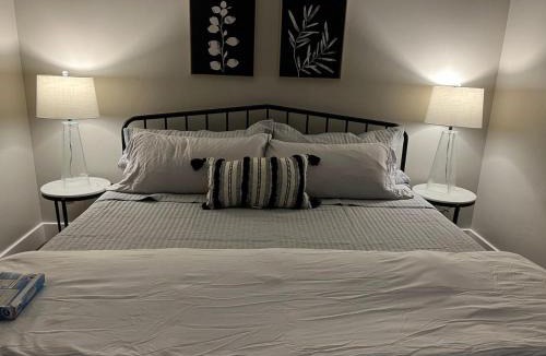 La Grande Apartment | 104- Spacious studio rental in La Grande