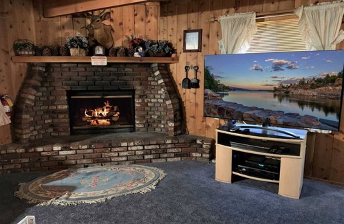 Big Bear City House | 110 m² House ∙ 2 bedrooms ∙ 6 guests