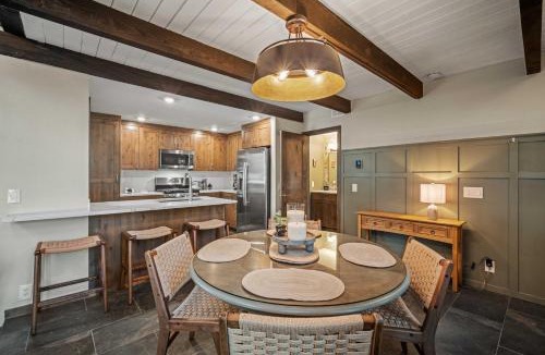 Tennis Village Apartment | 12 Tennis Village