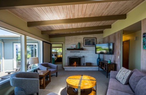 Seal Rock House | 123 m² House ∙ 3 bedrooms ∙ 6 guests