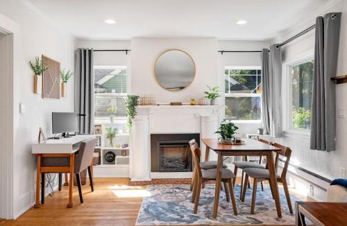 Roosevelt House | 139 - City Oasis - Office, Yard, and BBQ