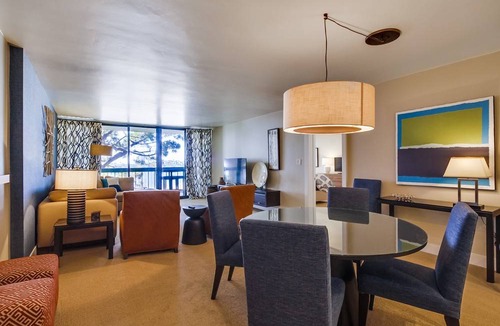 Crown Point Condo | 144 m² Condo ∙ 2 bedrooms ∙ 4 guests