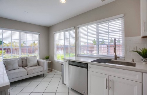 Mira Mesa House | 15 Min to La Jolla Shores Beach and Torrey Pines!