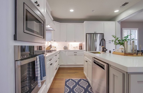 San Diego House | 15562 Bristol Ridge Terrace San Diego CA 92127