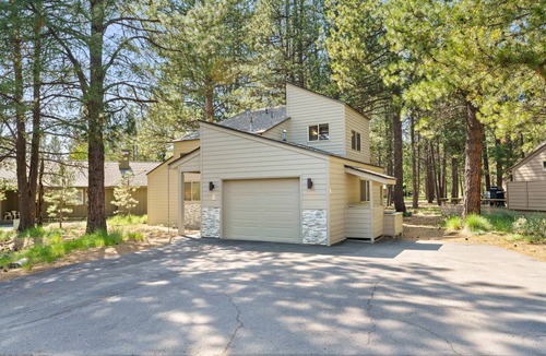 Overlook Park House | 173 m² House ∙ 4 bedrooms ∙ 10 guests