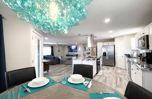 Lake Havasu City Villa | 18x60 Boat Pad Game Room-Lake View Villa-Hot Tub