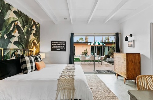 Warm Sands Hotel | 1BDR Suite, Boutique Hotel w/Pool, Spa, & Firepit