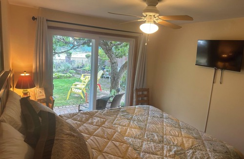 Des Moines House | 1Bedroom-2PAX-Seattle Kinghorn Garden Stay Minutes from airport@Des Moines,WA.