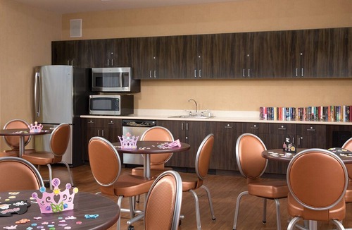 Las Vegas Hotel | 1BR Villa Walk to Las Vegas Strip - Marriott Grand Chateau - Full Kitchen + Pool