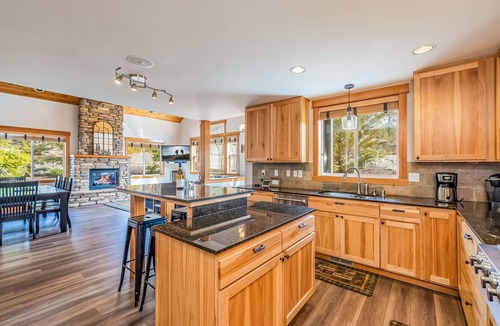 Ronald House | 1PM In/Out- Affordable Gem–Pet Friendly/Spa+GmRm+Pool Access