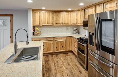 Salem House | 2.9 acres with peekaboo mt view and wine Vinyard views