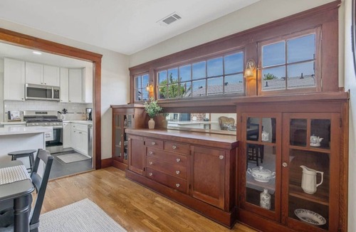 Visalia House | 2 bed, 2 bath, historic beauty, walk downtown