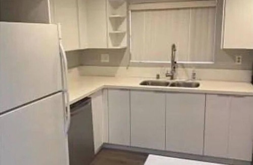 Encino House | 2 bedroom 2 bathroom home perfect for family.