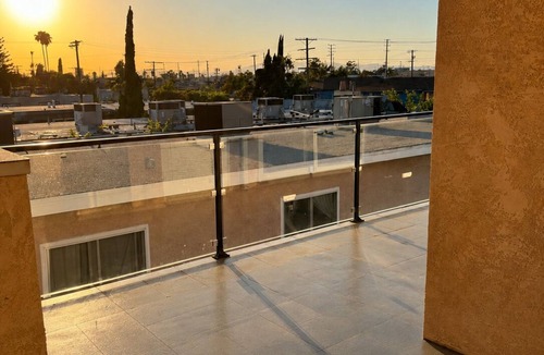 North Hollywood Apartment | 2-bedroom apartment in beautiful Los Angeles fully furnished