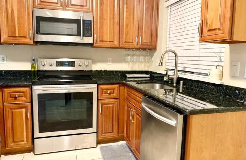 Mount Baker House | 2 Bedroom Home 5 Minutes from ID, Capitol Hill