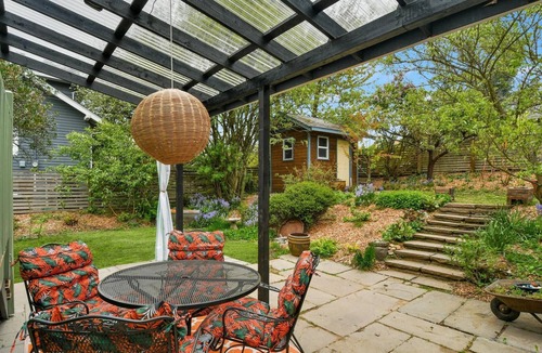 Central District House | 2-bedroom house, close to the city with Hot Tub