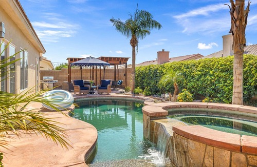 Palm Springs House | 2-bedroom Thermal Horse Park townhome with Pool/spa