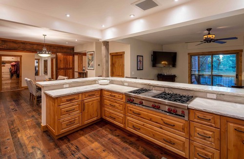 Incline Village House | 2 Blocks to Lake Tahoe! Group Gem w/ Hot Tub