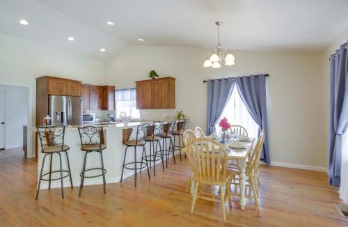 Mill City House | 2 Blocks to White Water Launch: Mill City Home
