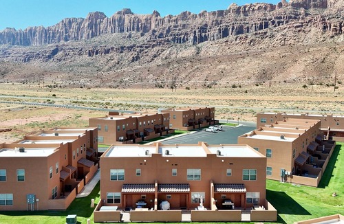 Moab South Valley House | 2 King Suites I Pool & Hot Tub I Trailer Parking I Red Rock Views!