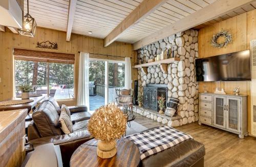 Arrowhead Villas House | 2 Mi to Lake Arrowhead: Pet-Friendly Cabin
