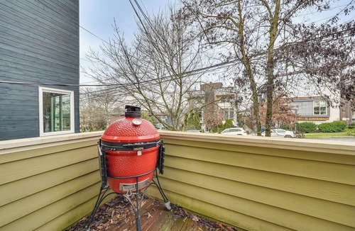 Central District House | 2 Mi to Matches at Lumen Field! Seattle Townhome