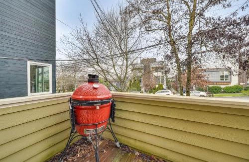 Central District House | 2 Mi to Matches at Lumen Field! Seattle Townhome