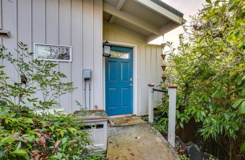 Southeast Eugene Apartment | 2 Mi to UO: Cozy Retreat in Eugene!