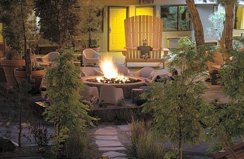 Orchard District Hotel | 2-Star Hotel ∙ Campfire Hotel