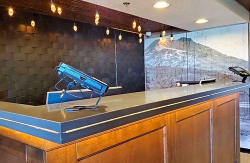 Boyd Acres Hotel | 2-Star Hotel ∙ Best Western Plus Bend North