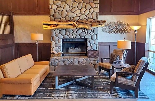 Boyd Acres Hotel | 2-Star Hotel ∙ Best Western Plus Bend North