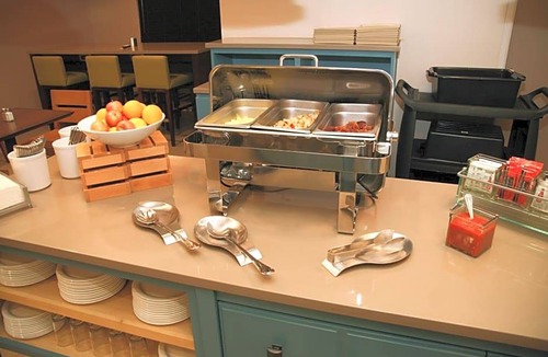 Prineville Hotel | 2-Star Hotel ∙ Country Inn & Suites by Radisson, Prineville, OR