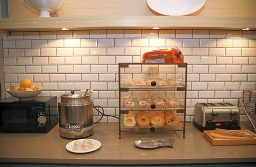 Prineville Hotel | 2-Star Hotel ∙ Country Inn & Suites by Radisson, Prineville, OR