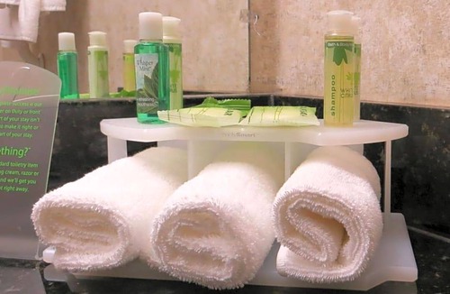 Wenatchee Hotel | 2-Star Hotel ∙ Holiday Inn Express Wenatchee, an IHG Hotel