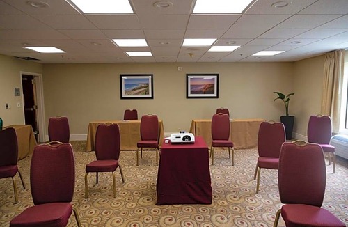 Carmel Valley Hotel | 2-Star Hotel ∙ Hampton Inn San Diego/Del Mar