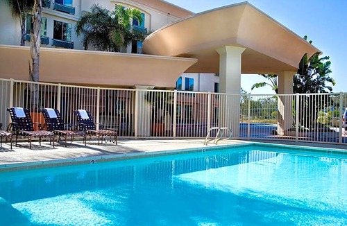 Carmel Valley Hotel | 2-Star Hotel ∙ Hampton Inn San Diego/Del Mar